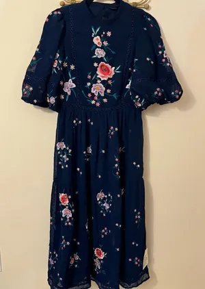 ASOS DESIGN High Neck Floral Embroidered Midi Dress Lace Trim Navy 6 NEW thumbnail 1