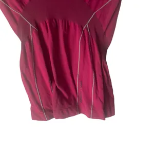 Helly Hansen Women's Size Medium Red‎ Cycling Fitted Athletic Shirt thumbnail 3