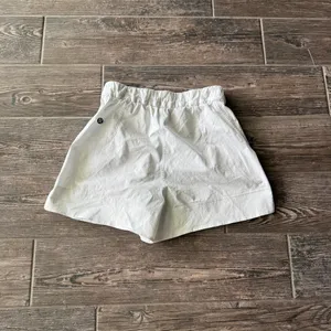 Lululemon Cinchable Waist High Rise Shorts thumbnail 4
