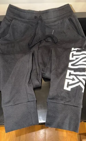 PINK Victoria's Secret Sweatpants thumbnail 1