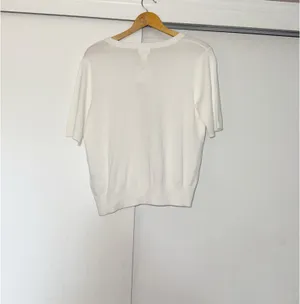 H&M Sweater Top Short Sleeve thumbnail 2