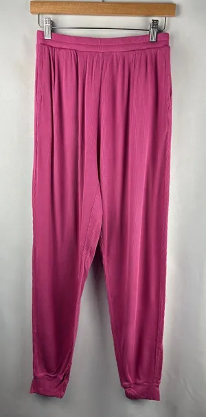 Women’s Alo Yoga Small Mauvish Pink Ribbed Pants thumbnail 1