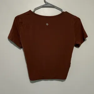 Lululemon Modal-Blend Yoga‎ Short Sleeve Shirt in Ancient Copper Size 2 thumbnail 5