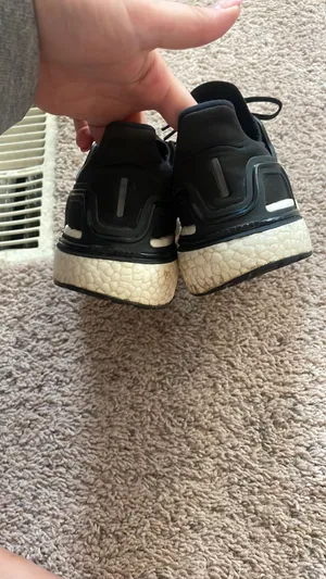Adidas Black Ultraboost thumbnail 4