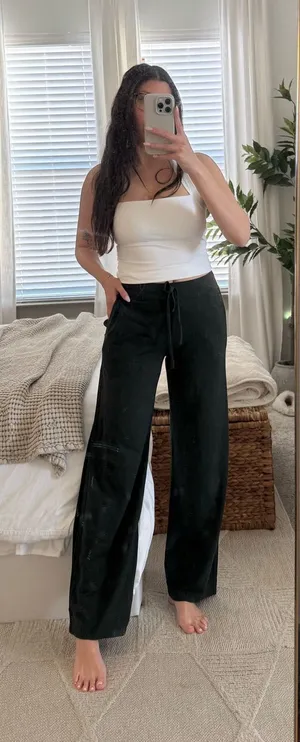Uniqlo Green sweat pants thumbnail 1