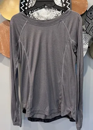 Lululemon Gray Space Dye Long Sleeve Active Top Thumbholes Pleated Back Sz 6 thumbnail 1