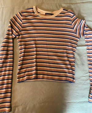 Brandy Melville Long Sleeve thumbnail 1