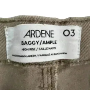 Ardene Women's Beige High Rise Baggy Harem Pants Size 3 (waist 27)‎ Relaxed Fit thumbnail 5