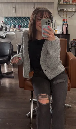 H&M Cropped Sweater thumbnail 1