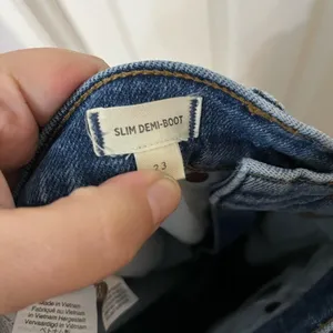 Madewell‎ Slim Demi-Boot Jeans in Enright Wash Cotton / Hemp Blend Size 23 thumbnail 7