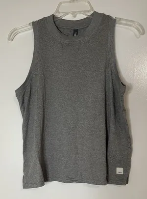 VUORI gray crew neck workout athletic tank top size SMALL thumbnail 1