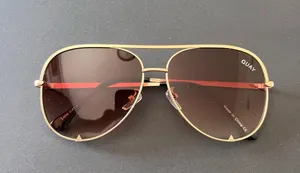 QUAY Aviator Women’s Sunglasses Gold Frame EUC thumbnail 2