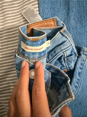 Levi's Women’s Light Blue Wedgie Straight Leg Denim Jeans thumbnail 3