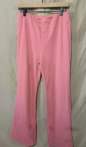 Halara pants thumbnail 1