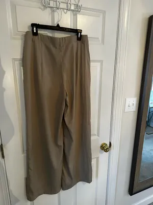 Max Studio Khaki dress pants thumbnail 6