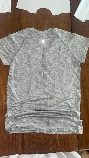 Lululemon Swiftly Tech Short Sleeve thumbnail 3