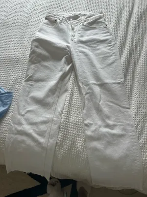 Abercrombie High-Rise Jeans 90s thumbnail 2