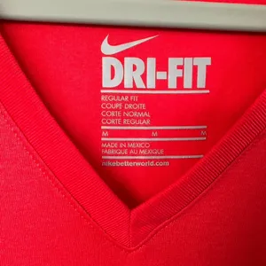 Nike | Dri-Fit V-Neck Shirt | Red | Size M thumbnail 3