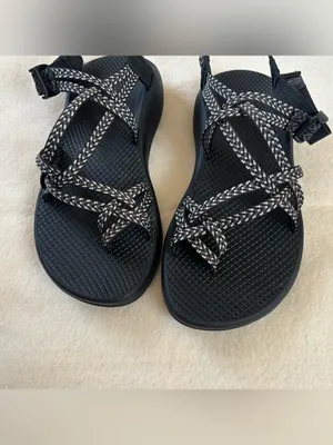 Chacos Black Strappy Women's Outdoor Sandals Size W9 thumbnail 8
