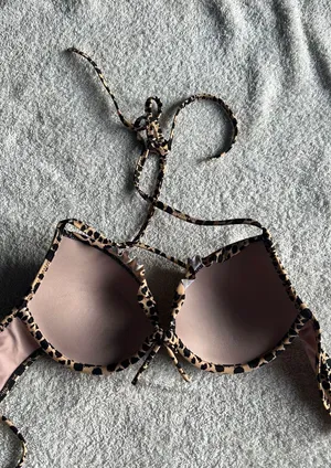 Victoria's Secret Bikini Top thumbnail 2