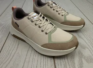 Teva Women's Ellwood Slip-Resistant Hiking Sneakers US9.5 Ellwood $100 thumbnail 1