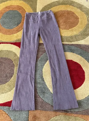 FP Movement Right on Ribbed Flare Cropped Pants High Rise Dusky Washed Purple S thumbnail 1