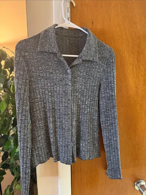 Ribbed Collared Button thumbnail 2
