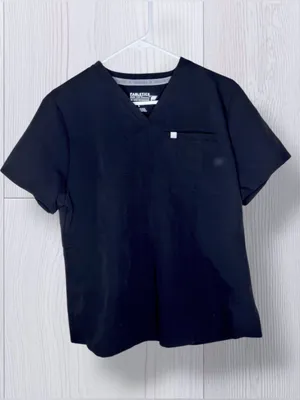 FABLETICS Women’s Med Athletic V-Neck Scrub Top Solid Black Short Sleeve thumbnail 4