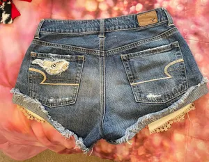 American Eagle Hi-Rise Festival Jean Shorts thumbnail 4