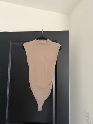 Abercrombie & Fitch high neck ruched bodysuit in taupe thumbnail 4
