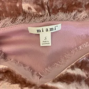 Miami Woman S Romantic Pink Crushed Velvet Croquette Soft Girl Cami Tank‎ Top thumbnail 8
