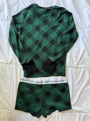 Victoria's Secret Green Argyle PJ Set with Black Trim thumbnail 4