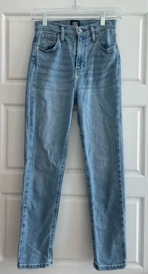 Girlfriend High-Rise Cropped Jeans thumbnail 1