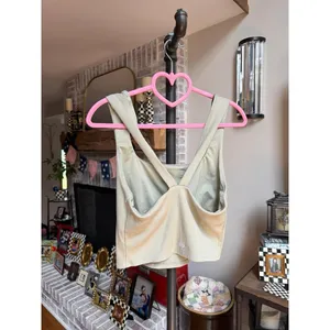 Alo Yoga Alosoft Ribbed Chic Bra Tank green large thumbnail 3