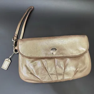COACH Champagne Gold Shimmer Metallic Pleated Leather Wristlet Wallet thumbnail 1