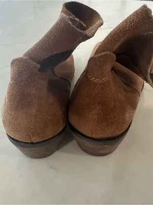 Dolce Vita Size 8.5 Light Brown or Tan Suede Ankle Boot Minimalist Classic thumbnail 5
