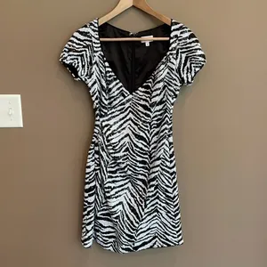 LPA Pinched Wrap Sequins Mini‎ Dress in Zebra Black White Sz XS thumbnail 4