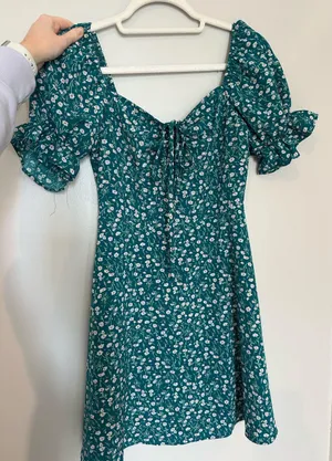 Green floral dress Size XS thumbnail 1