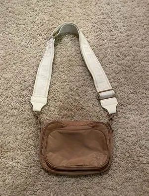 Aerie Crossbody Bag thumbnail 1