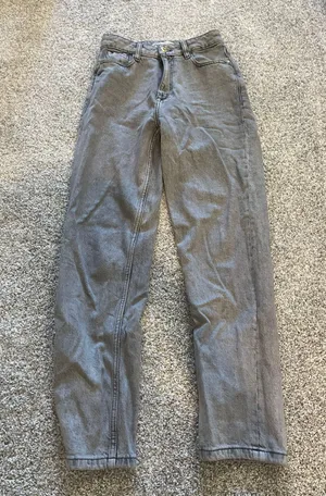 ZARA High Rise TRF Straight Leg Jeans thumbnail 2