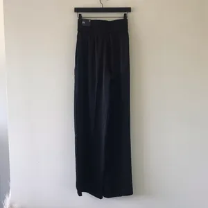 Express Satin High Rise Wide Leg Pant Ruffle Crop Tank Set, NWT, Medium, Black thumbnail 5