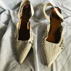 Zara Basic Collection Sandals.Size :38 thumbnail 2