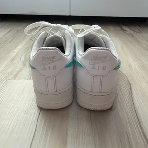 Air Force Nike 1 Women’s thumbnail 2