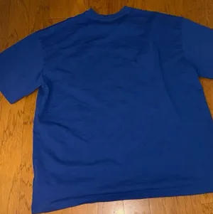 Brand New White Fox Archive 6.0 Oversized Tee in Blueberry & neon pink Size M/L thumbnail 9