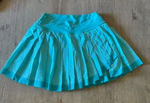 OFFLINE by Aerie Aqua Pleated Tennis Skort Size Small Athletic Pickleball Golf thumbnail 1