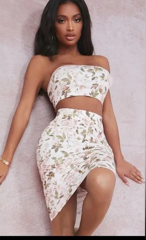 Two piece Floral Print Tube Top and Skirt Set sz small thumbnail 2