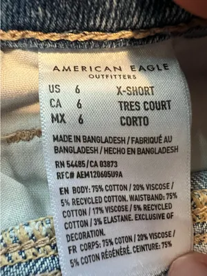American Eagle Mom Straight Jeans thumbnail 3