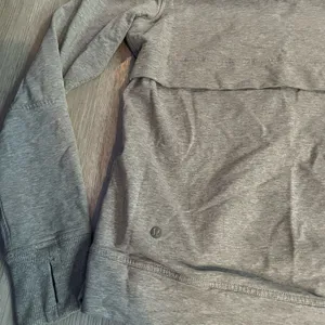 Lululemon Belle Hoodie Light Gray size 4 thumbnail 15