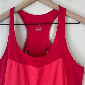 Arc'teryx Womens Tank Top Built in Sports Bra Athleisure Racerback Gym Large thumbnail 3