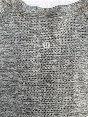 Lululemon size 10 Heather Gray swiftly tech tee short sleeve athletic gym preppy thumbnail 8